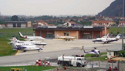 Aeroporto di Villanova d’Albenga per Genova