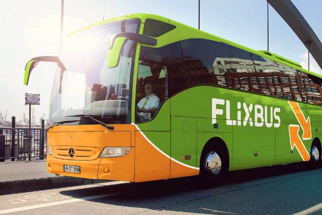 Flixbus assorbe due compagnie