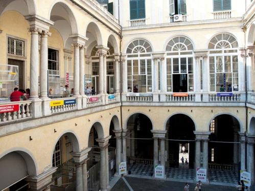 Università di Genova per un corso marittimo